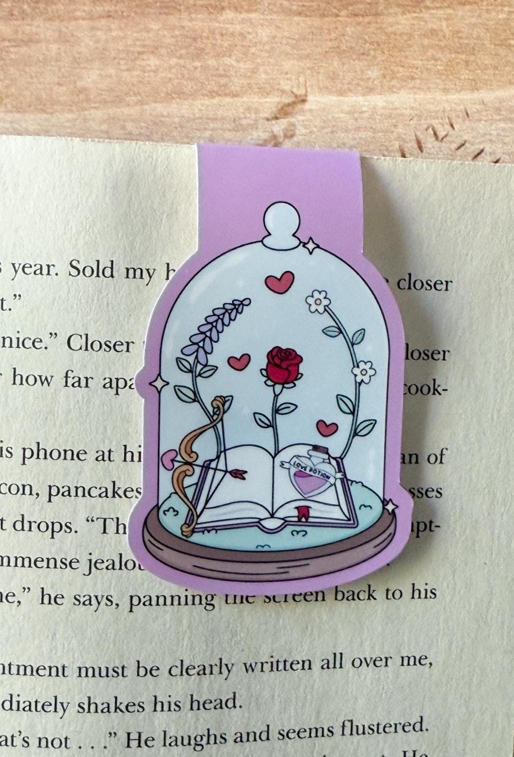 Bookish Glass Dome Magnetic Bookmark