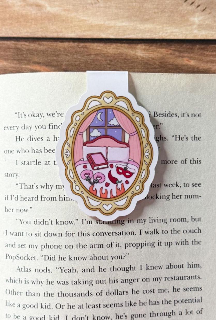Bookish Frame Magnetic Bookmark
