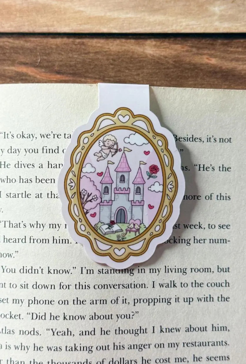 Bookish Frame Magnetic Bookmark