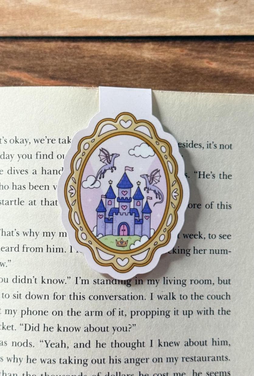 Bookish Frame Magnetic Bookmark