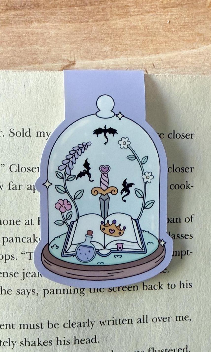 Bookish Glass Dome Magnetic Bookmark